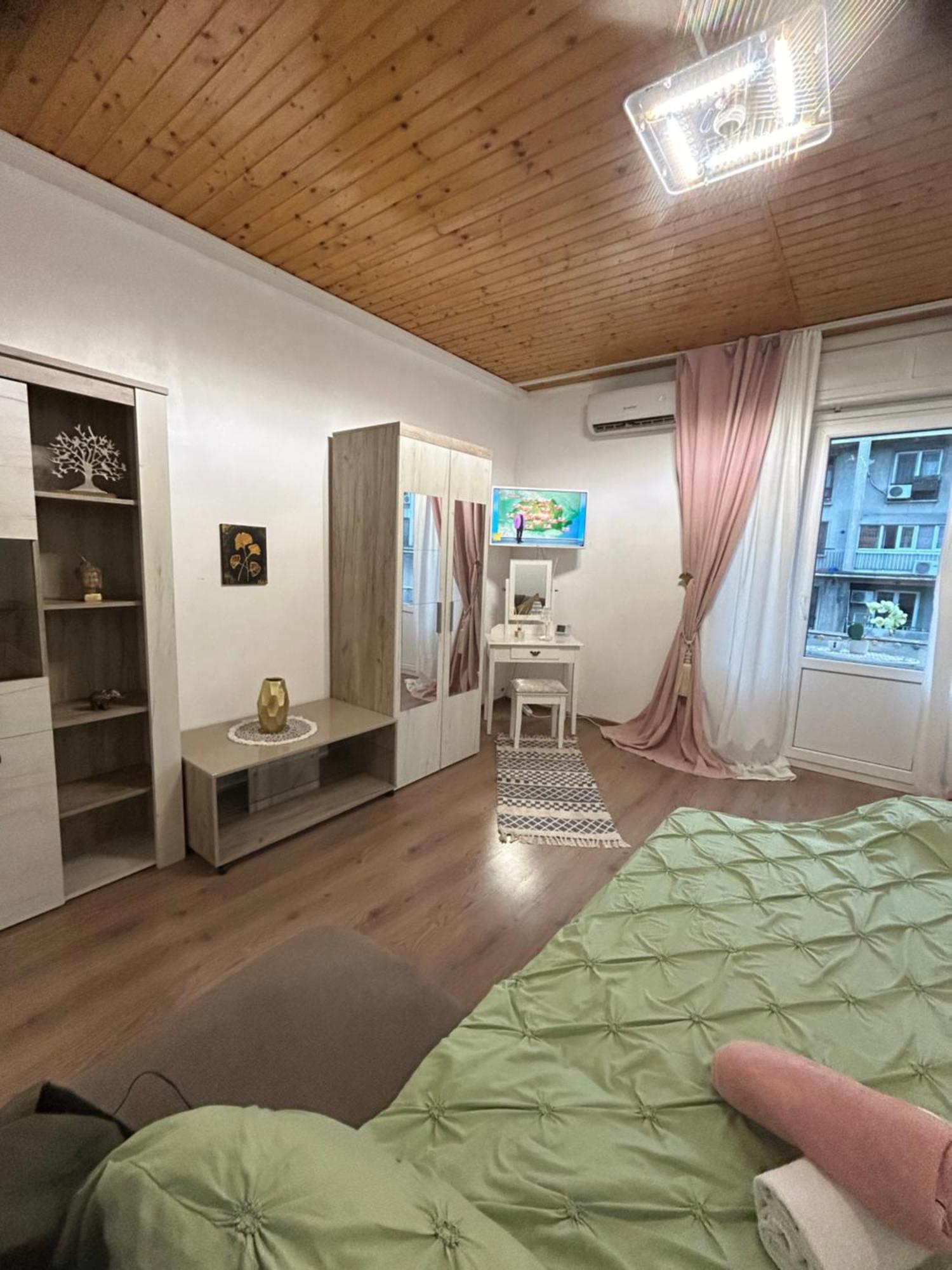 Ferienwohnung Panoramic Terace Victory Boutique Bukarest Exterior foto
