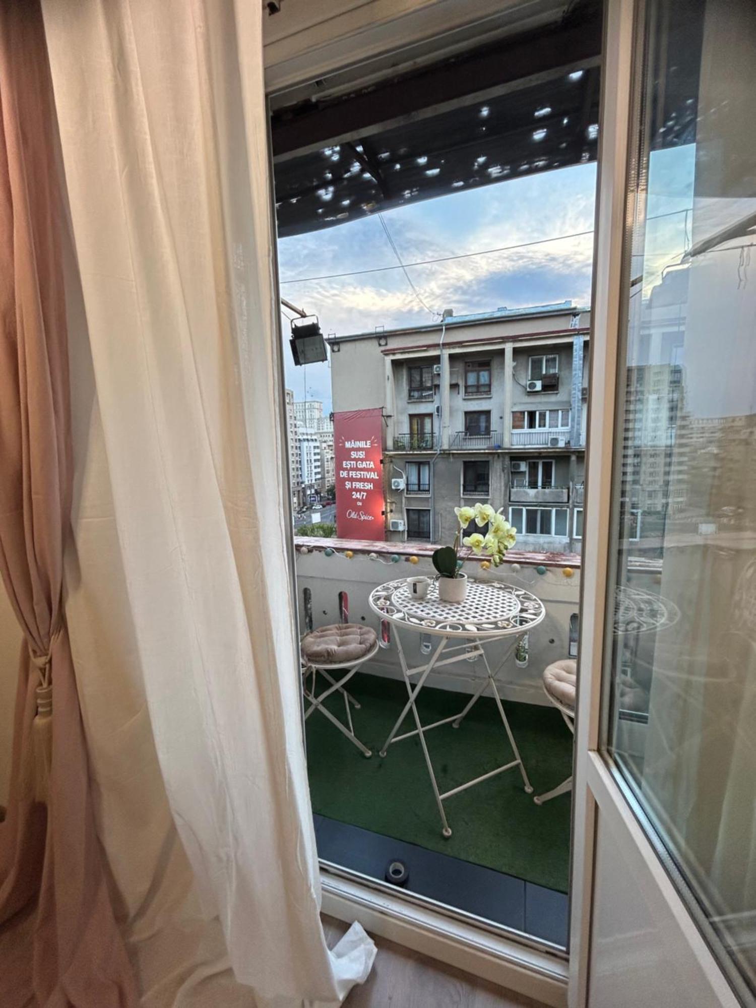 Ferienwohnung Panoramic Terace Victory Boutique Bukarest Exterior foto