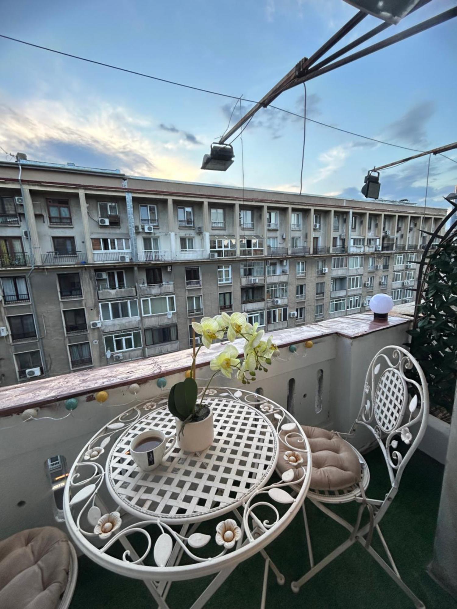 Ferienwohnung Panoramic Terace Victory Boutique Bukarest Exterior foto