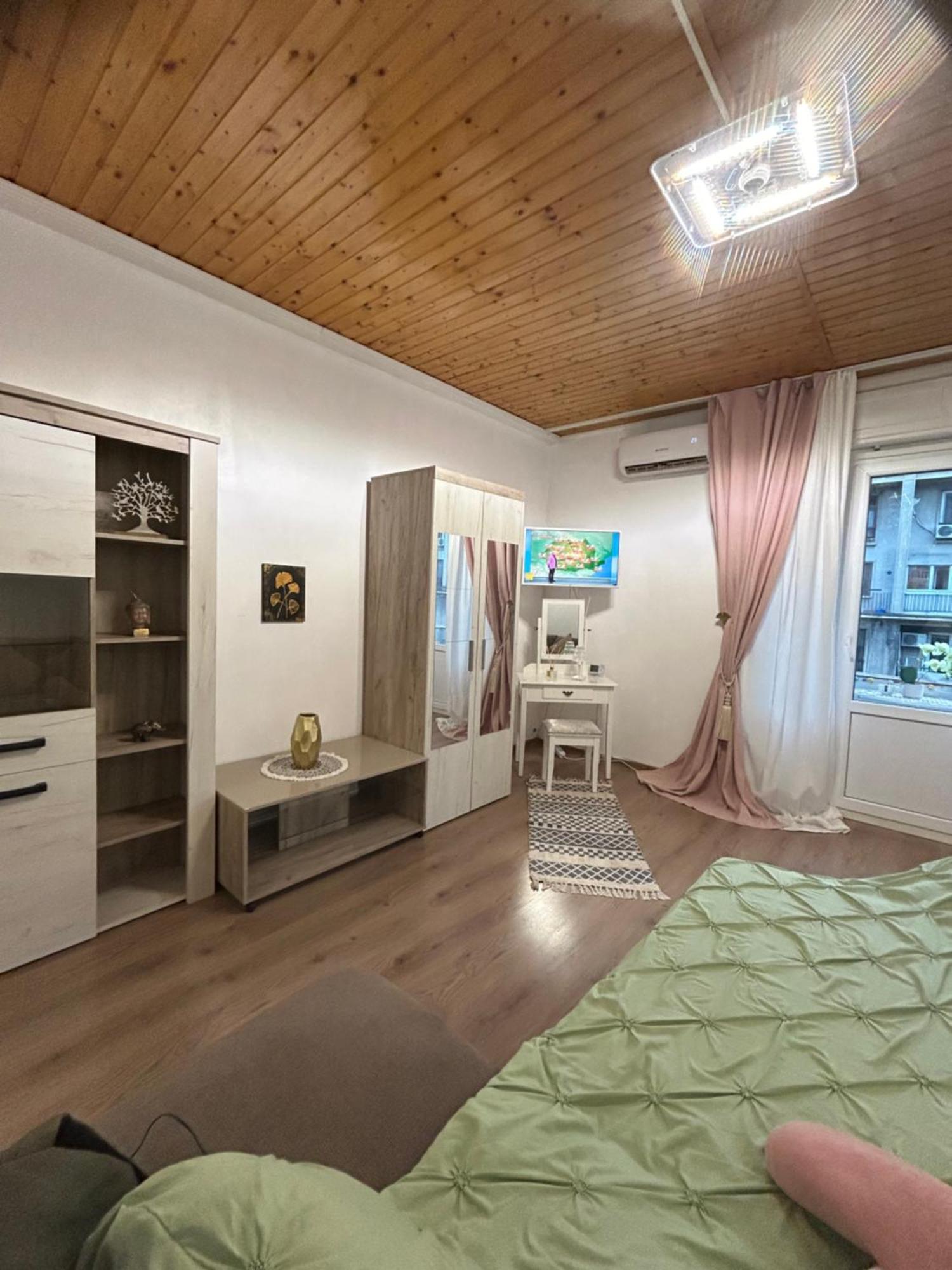 Ferienwohnung Panoramic Terace Victory Boutique Bukarest Exterior foto